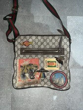 Gucci Courrier Soft GG Supreme