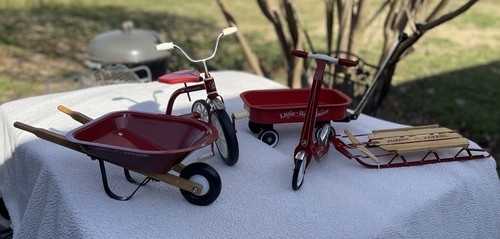 Vintage radio flyers toys - vintage,