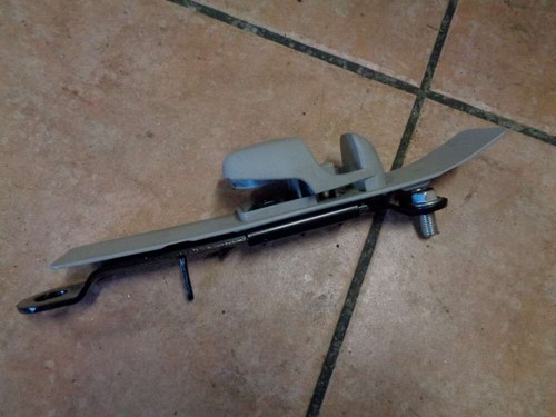 Daihatsu sirion seat belt - daihatsu,