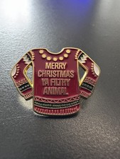 Home alone enamel pin badge - enamel,