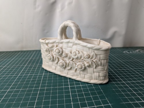Vase antique belleek - antique, ireland