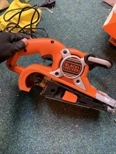 BLACK DECKER 720 W Angled Belt