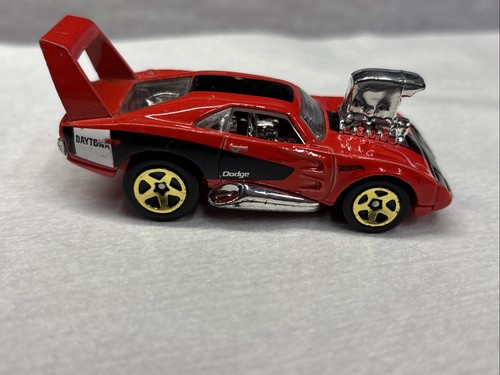Hot wheels dodge daytona - ‘69,