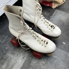 Old Vintage Roller Skates in white Size 6/7 ? (EU 40) READ DESCRIPTION