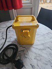 Carroll And Meynell 1 Outlet 16A 110v Transformer