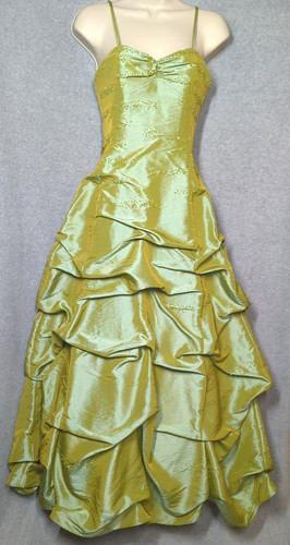 Strapless gown stunner 0 - sz,