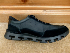 Mens CLARKS Nature X One Black Trainers - size 41  UK  7G