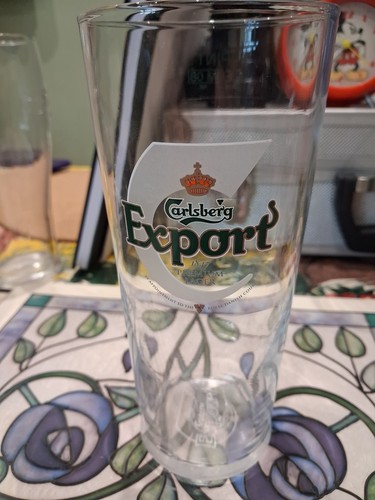 Carlsberg pint glass grest - carlsberg, glass.