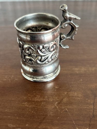Beautiful little antique - beautiful,
