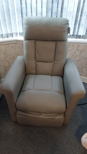 Recliner chair - recliner,
