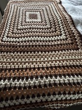 VINTAGE HAND CROCHETED GRANNY