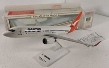 Sky Marks Qantas Boeing