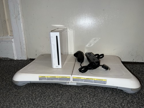 Nintendo wii console bundle - nintendo,