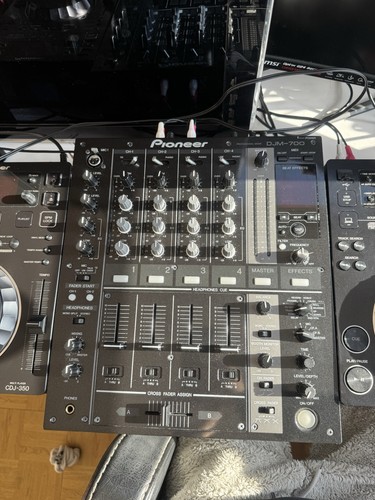 Fully working pioneer - fully, djm-700