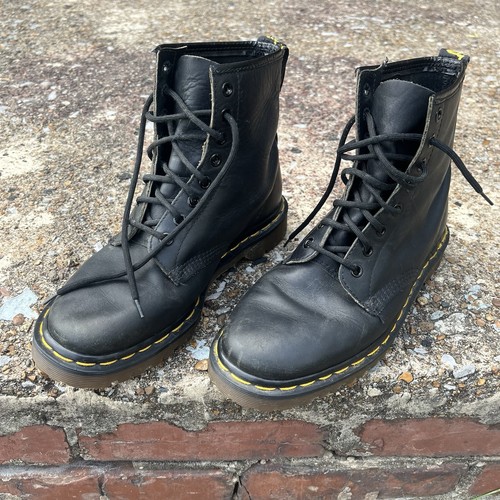 Vintage martens 1460 made - vintage,