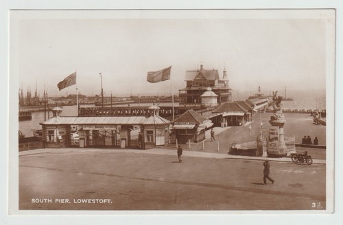 Lowestoft south pier pc - lowestoft,