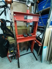 Sealey YK20F - 20 Ton floor mounted hydraulic press