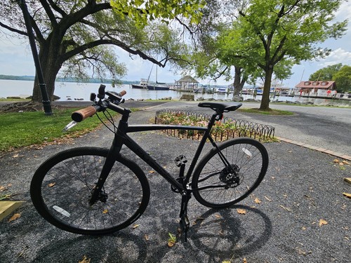Black hybrid bike aluminum - black,