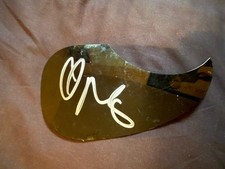 Miley cyrus signed acoustic - cyrus,