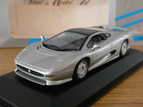 Minichamps jaguar xj220 silver - minichamps,