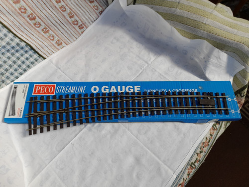Gauge peco left hand curved - o,