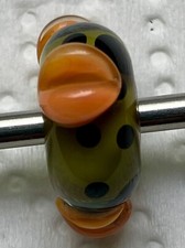 trollbeads new unworn green pod bead