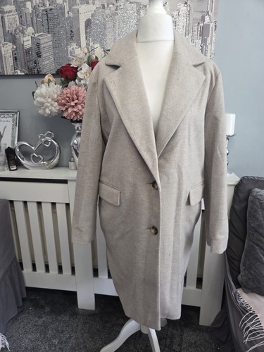 Ladies beige coat - size, 8-10