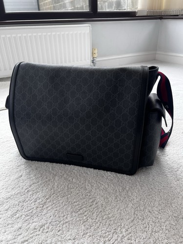 Gucci baby changing - baby,