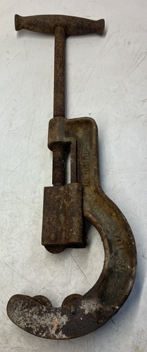 Record pipe cutter 104 - pipe,