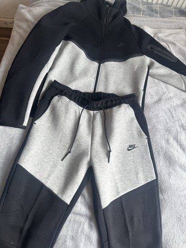 Black and grey nike - black,