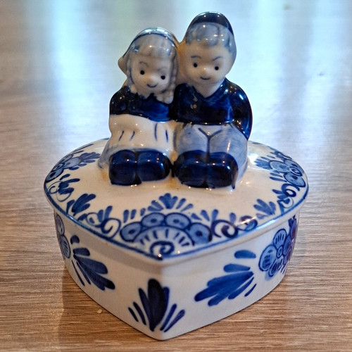 Delft blue handpainted - handpainted, heart