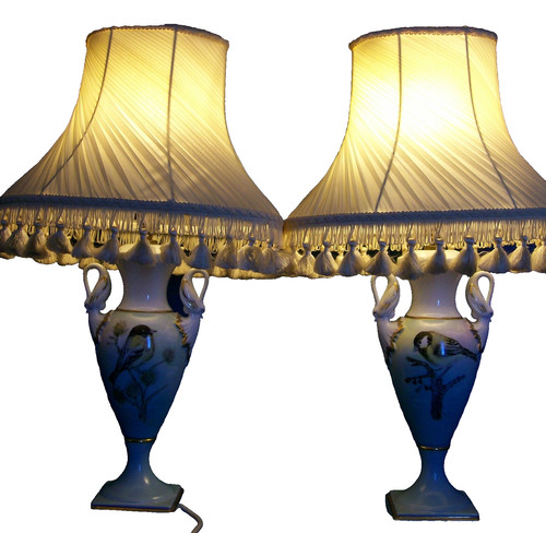 Pair kaiser porcelain - porcelain, urn