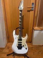 ibanez RG450DXB white