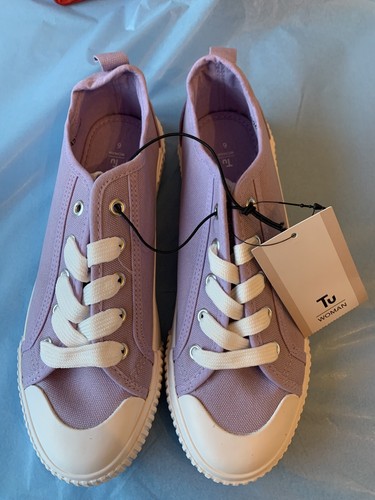 Bnwt canvas trainers - by, tu