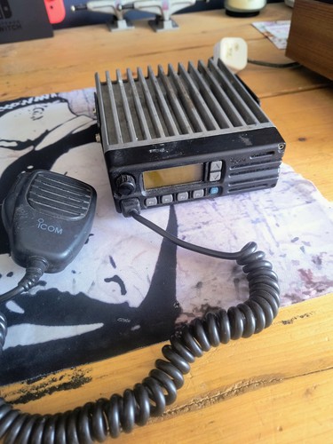Icom f1010 vhf transceiver - icom, ic-f1010