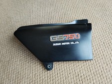 Suzuki GS 750 side panel right