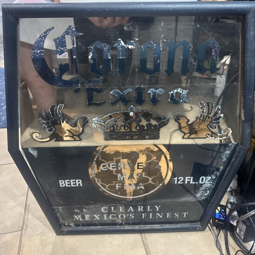 Corona breweriana mirror - breweriana,