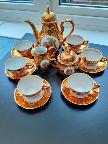 Gold white glossy porcelain - white,
