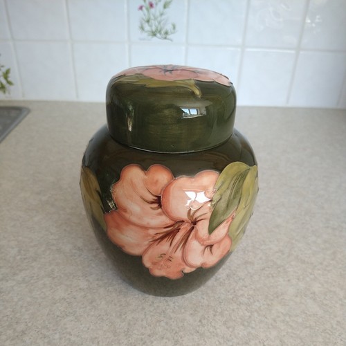 Vintage moorcroft lidded - moorcroft,