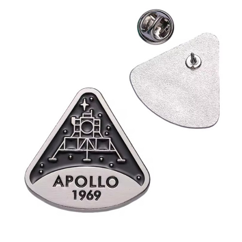 Apollo 1969 pin badge rocket - apollo,