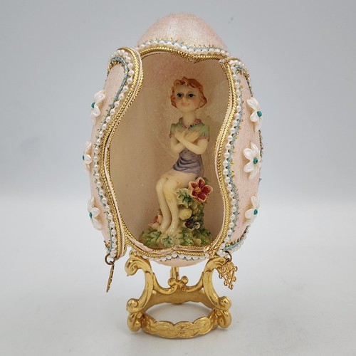 Handmade decorated emu egg - handmade,