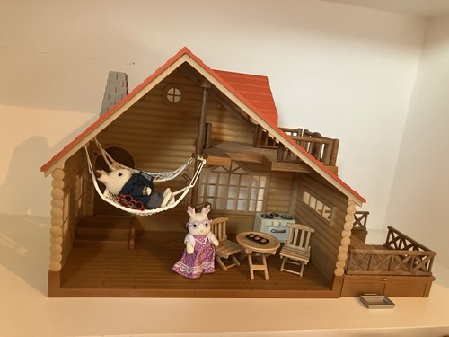Sylvanian families log - sylvanian, cabin