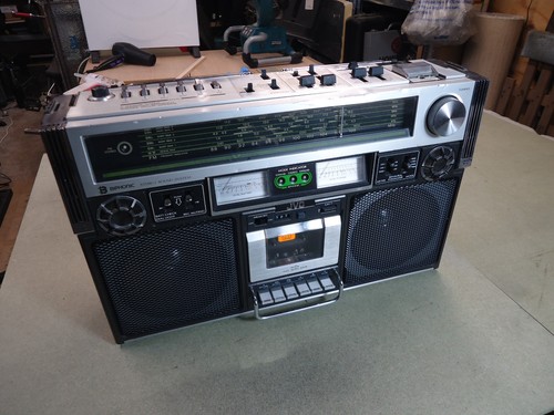 Jvc 838 boombox - 838,