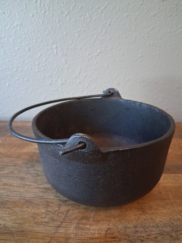 Antique cast iron small - cast,