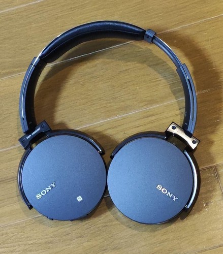 Used sony mdr - mdr-xb950bt, extra
