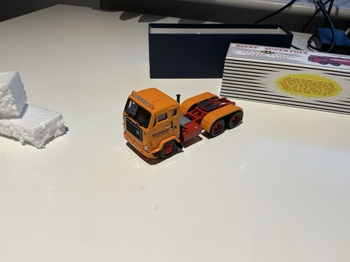 Dinky supertoys 943 volvo - dinky,
