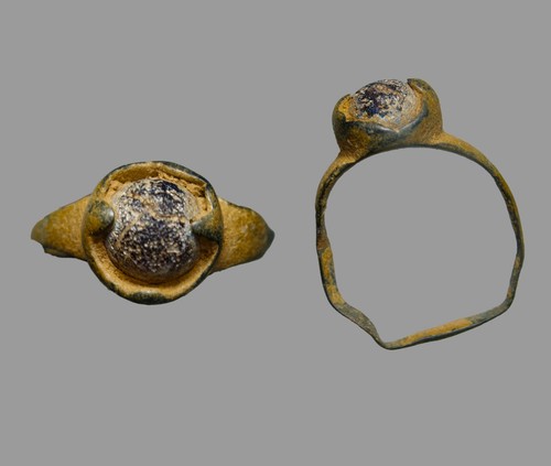 Roman glass gem ring - roman, glass-gem