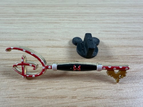 Disney minnie mouse - minnie, mystery
