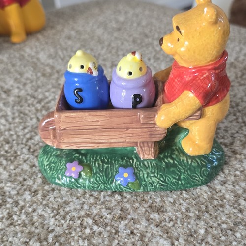 Disney winnie the pooh - pooh, hunny