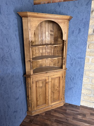 Vintage farmhouse pine - farmhouse, corner